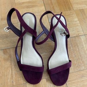 Gianni Bini Suede Block Heels Maroon